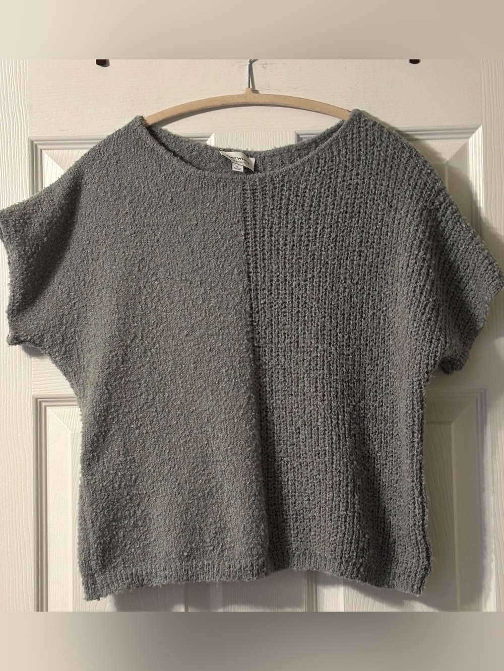 Anthropologie Flat White Jolie Short Sleeve Green Sweater Size S NWOT - Picture 3 of 8